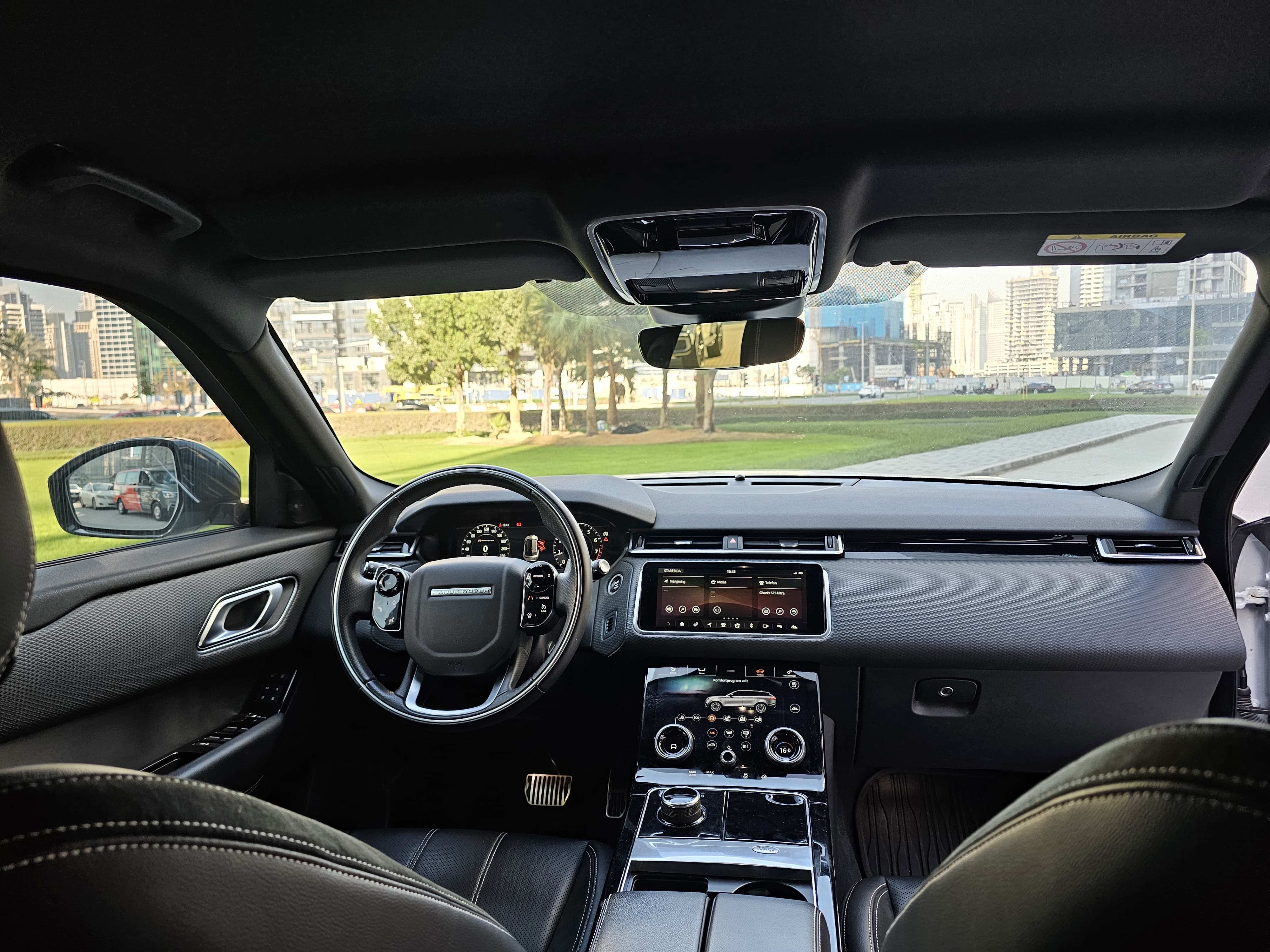 Range Rover Velar R-Dynamic